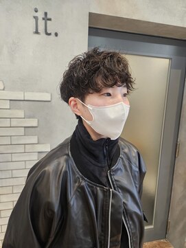 イット(it.) it. YUI ニュアンスパーマ シャドーパーマ