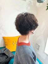 ナギビ(凪日 nagibi)&nbsp;ショートヘアのパーマ