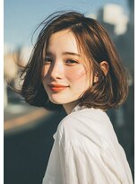 バイエイト(X８)&nbsp;風になびくミディパーマ