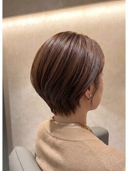ララルーモ 渋谷公園通り店(LaLarOomo)の写真/【白髪予防×髪質改善】繰り返すほど効果が出る、艶・潤いすべてが最上級のエイジングケア型グレイカラー◎