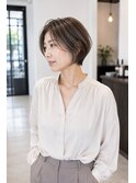 40代50代白髪ぼかし丸み美人ショートボブ