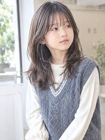 ドット ヘアー(dot.hair) キッズカット / シースルーバング / 動きのあるミディ