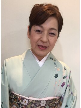 キーポイント(K Point) 夜会巻き