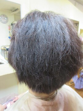 ヨシユキコンディショニング ダメージレスな縮毛矯正「強いくせ毛～ダメージ毛まで対応」312