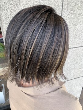 ナブラ(NABLA) タンバルモリハイライトボブグラデーション『NABLA』