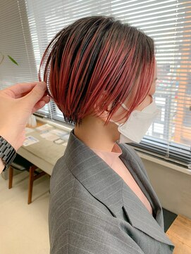 テトヘアー(teto hair) ハンサムショート、ペールピンク、毛先カラー、丸みショート