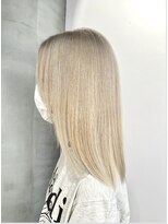 リーオオサカ(Lee Osaka)&nbsp;ホワイトベージュ/kana