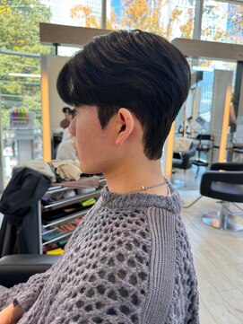 インク サカエ(inq sakae) さらさらセンターパート/マッシュ