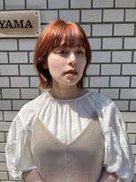 外ハネボブ×オレンジカラー×暖色カラー×切りっぱなし