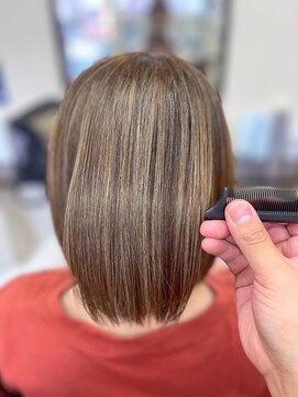 アローズ 玉名店(arose) 丸みショート２０～40代髪質改善艶感ベージュハイライト