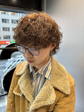 ゼスト リル 新宿(ZEST lill) 波巻きパーマ ウルフパーマ ブラウンカラー 外国人風 新宿