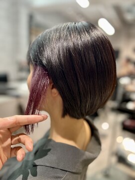 ソル 八王子(SOL) ショートボブ  イヤリングカラー×ピンクレッド