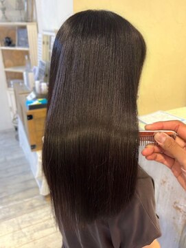 インス(ensue) 20代30代グレージュ髪質改善カラー韓国ヘア透明感