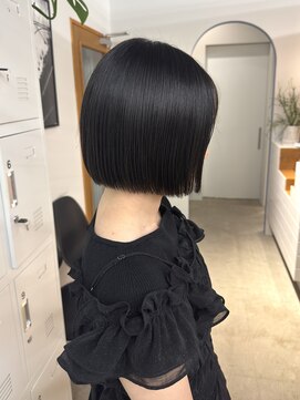 ミーナ バイ アーバン(Meena by urban.) 【Meenaハザマ】スタイリングのいらない、お洒落ぱつっとボブ