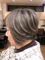 ルナ 大船店(LUNA)&nbsp;白髪ぼかしショート