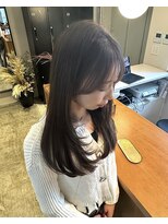 プール(POOL)&nbsp;セミハッシュカット/オリーブグレージュ