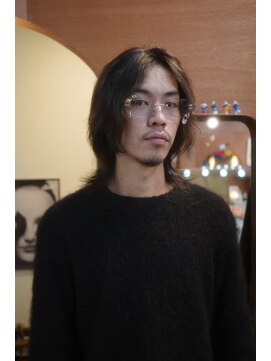 エディ(Edy) メンズセンターパートウルフカットケアパーマブラウンカラー岡山