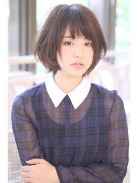フォルテ 草薙店 ツヤ感ダークベージュ☆ナチュラルショートボブ