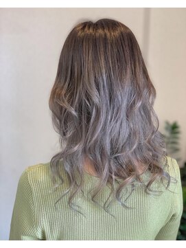 美容室 ルアル 市原市八幡宿店(Luar) ホワイトシルバー☆