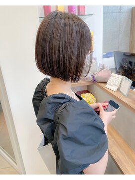 ピークス(PEAKS) 前下がりボブ/切りっぱなしボブ/かきあげバング/ハイライト