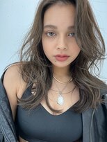 ルーヴェ(LOWE)&nbsp;【なつみ】ナチュラルアッシュブラウン大人極細ハイライト