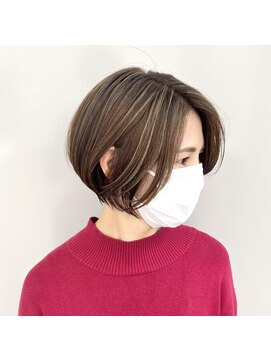 エストアール フクオカ 福岡博多店(est-r. Fukuoka) ショートヘア/くびれショート/ハイライト/ベージュ/博多
