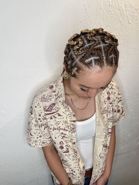 ヘアサロン エフ 渋谷(F) デザインコーンロウ