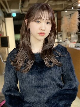 メイカ(MEIKA) 【小顔に見せる顔まわり】ショコラベージュ ハシムラアキト