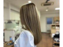 ラナ(Lana)の雰囲気（水素ストレートはエイジング毛やダメージヘアへ対応可。）