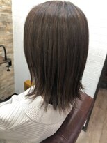 ハサミバイアトリエナガノ 千葉(8sami by atelier nagano)&nbsp;ショートボブ/センターパート/ツヤ髪/グラデーション/イヤリング