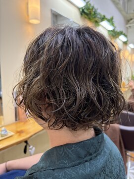 キャラシャローネ お台場(CharaChalone) ゆるふわショートパーマ