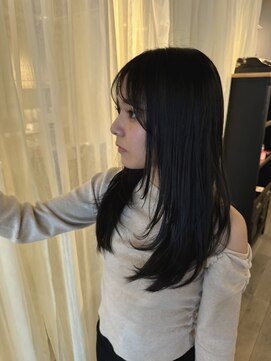 リプレイ(replay) レイヤーカット／ハッシュカット／顔周りカット／ハイレイヤー