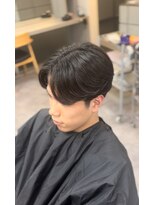 ハレ メンズサロン たまプラーザ(Hale)&nbsp;Haleメンズ刈り上げセンターパートニュアンスパーマたまプラーザ