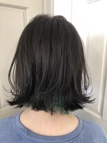 ロンドアベニール 北千住(Lond avenir)&nbsp;namie ベージュアッシュインインナーカラーグリーン