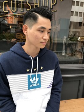 フォーコーナーズ(Four Corners) FADE STYLE