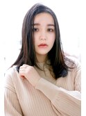 ストレート×セミロングスタイル