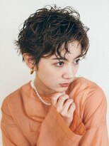 カーリークールショート／アースカラー/カーリーヘア