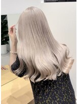 ヴァーディ オモテサンドウ(Vardy omotesando)&nbsp;ホワイトベージュ・ハイトーンベージュ