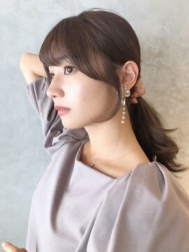 アイティーバイアルバム 北千住店(IT by ALBUM) 顔まわりミディ_グレージュカラーシルキーベージュ_ba420031