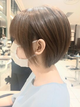 エムコーゾーヘアー(M KOZO hair) 耳掛けショート
