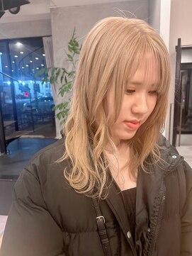 ラヴィズム 長岡店(LUVISM) 明るめベージュミルクティーダブルカラーブリーチ長岡/新潟/宮関