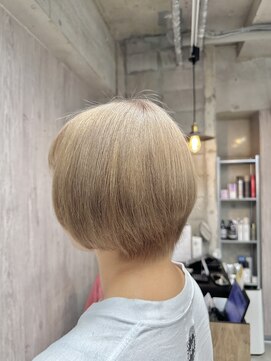 ラフィット 香椎(lafit) ミルクティーベージュダブルカラーインナーカラーケアブリーチ