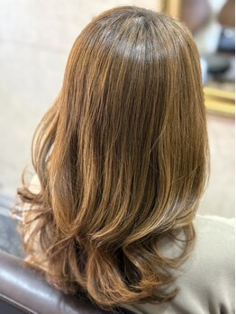 ヘアーズグレース(hairs GRACE)の写真/エイジング毛、ダメージ毛、くせ毛などによる髪への負担を美しく改善★自宅でもできるヘアケア方法も伝授◎