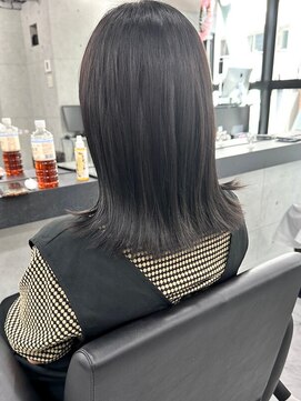 エンディアリング 東銀座(Endearing) ★レイヤーカット イメチェン 美髪 ホワイトブロンド