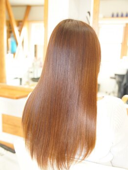 クラップス クリエイティブヘアー(CLAPS CREATIVE HAIR)の写真/髪のお悩みを解決し、理想の髪質へ導く―。こだわりのトリートメントで、艶めく美スタイルに♪