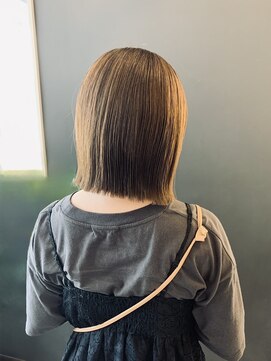 美容室BJ 切りっぱなし ナチュラルベージュカラー