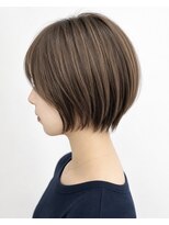 ウィールールピヴォクロス(WE RULE pivot cross)&nbsp;グレーベージュ×まとまる丸みショートボブ