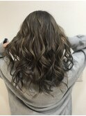 アッシュベージュ