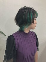 アリウス(ALIUS by posh) 【ALIUS 池袋 小川】ミニウルフ×インナーカラー×エメラルド