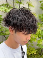エリマ 調布(elima)&nbsp;スパイラルパーマツーブロックメンズマッシュメンズヘア